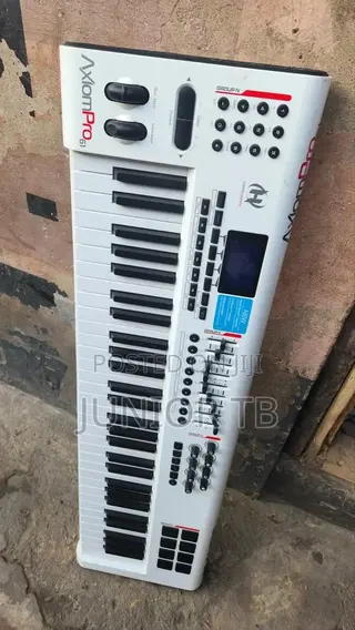 Axiom Pro 61