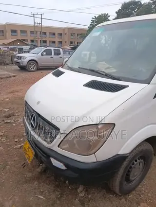 Mercedes-Benz Sprinter 2012 White