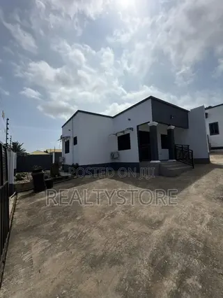 4bdrm House in Ashongman Estate, Accra Metropolitan for sale