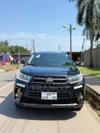 Toyota Highlander SE 4x2 V6 (3.5L 6cyl 8A) 2017 Black