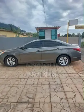 Hyundai Sonata Limited 2.0T Sedan (2.0L 4cyl 6A) 2013 Green