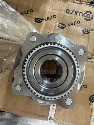 Toyota Hilux/ Vigo and Fortuna Front Wheel Hub