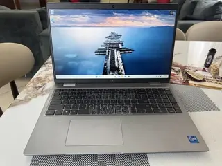Laptop Dell Latitude 5520 16GB Intel Core i7 SSD 512GB