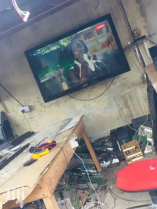 Abu Sony Electronic Engineering: TV Repair? No Problem!.