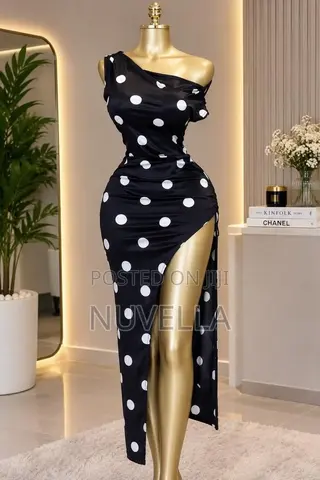 Black Polka Dot One-Shoulder Maxi Dress