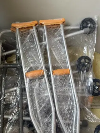Axillary Crutches