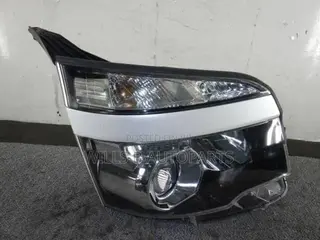 Toyota Voxy 2012 Headlight