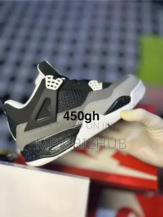 Air Jordan 4