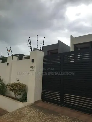 Adombadom Electric Fence