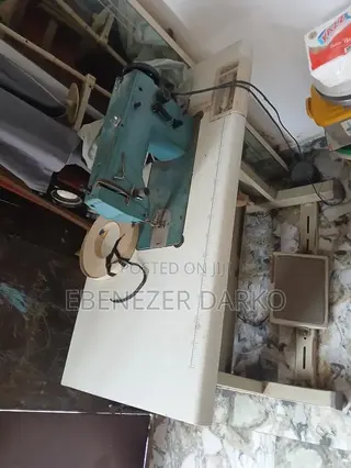 Singer Fonix Sawing Machine