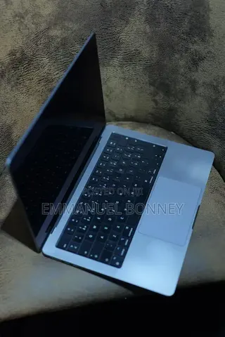 Laptop Apple MacBook Pro 2023 M2 Pro 16GB Apple M2 SSD 1T