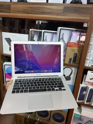 Laptop Apple MacBook Air 2017 8GB Intel Core i5 SSD 256GB