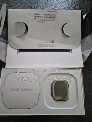 Apple Watch Ultra (49mm Titanium) With Black Ocean Band – Unboxed