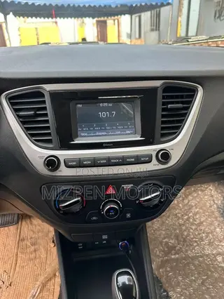 Hyundai Accent SE 2020 White
