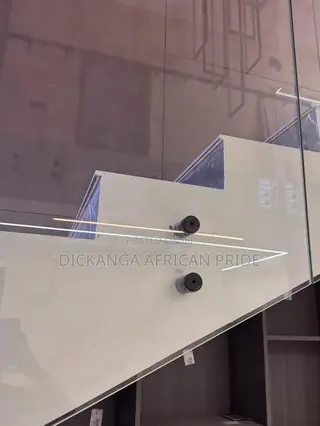 Modern Luxury Glass Staircase