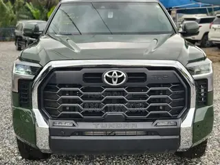 Toyota Tundra 2022 Green