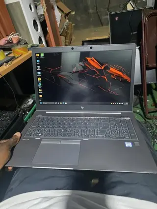 Laptop HP ZBook 15u G5 16GB Intel Core i7 SSD 256GB