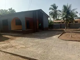6bdrm House in Kofis Realty, Regimanuel Gray Estates for sale