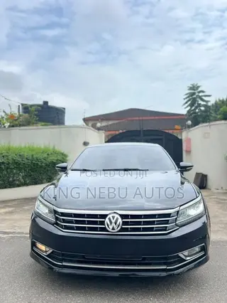 Volkswagen Passat 2.0T SE R-Line 2019 Black