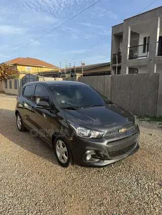 Chevrolet Spark 2017 Gray