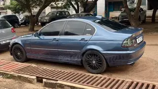 BMW 3 Series 320i RWD 1999 Blue