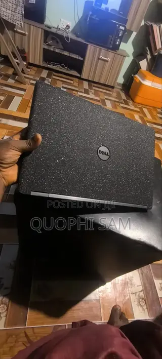 Laptop Dell Latitude 5550 8GB Intel Core i5 SSD 500GB