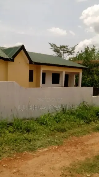 3bdrm Bungalow in In Adenta- Frafraha for sale