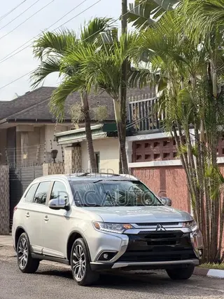 Mitsubishi Outlander 2.4 PHEV AWD 2018 Silver