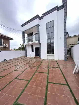 4bdrm House in Ashoman Estate, Police Station for sale