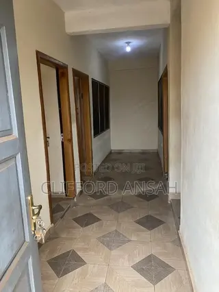 Furnished 3bdrm Apartment in Brofoyerdu, Atwima Kwanwoma for rent