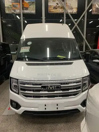 New Bus 2025 White