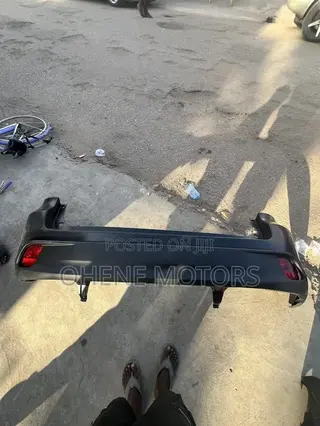 Toyota Highlander 2017 2018 2019 Back Bumper Complete