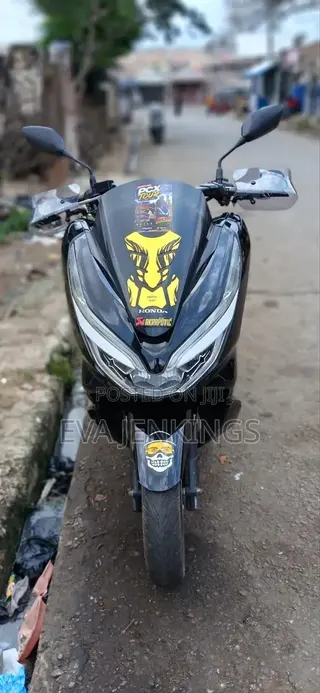 Honda 2022 Black