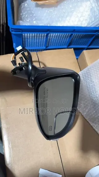 Toyota Venza 2008-2021 Side Mirror With Light