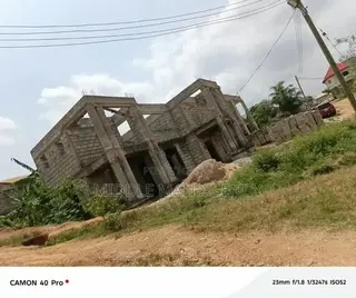 5bdrm House in Middle Man Agency, Kumasi Metropolitan for sale