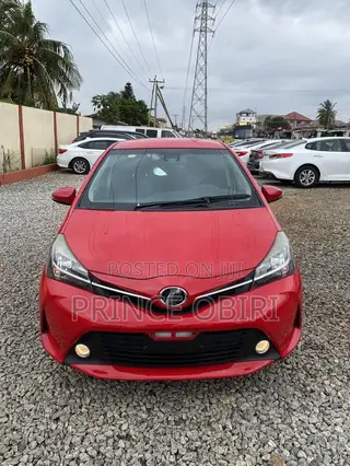 Toyota Vitz 1.3 AWD 3dr 2016 Burgundy