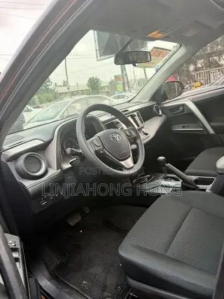 Toyota RAV4 2019 White