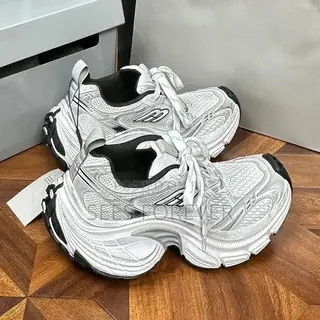 Balenciaga 10XL Super Chunky Sneaker (White / Silver)