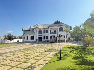 Furnished 5bdrm House in Community 25 for sale