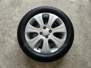 Clean 205/55r15 Home Used Car Tyre With Alloy Rim, Negotiable