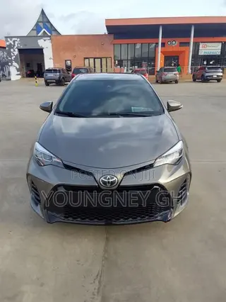 Toyota Corolla 2018 Gray