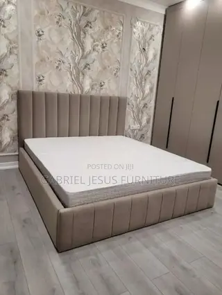 Queen Size Bed With Mattress
