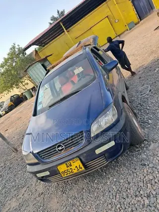 Opel Vivaro 2005 Blue
