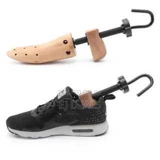 Adjustable Solid Wood Shoe Stretcher a Pair