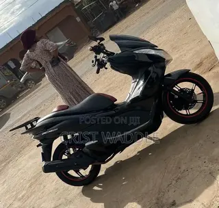 Honda 2025 Black