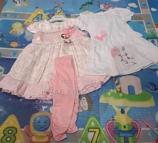 Beautiful Girls Dress 3pieces 0 to 6months ( Reduced to Clear)