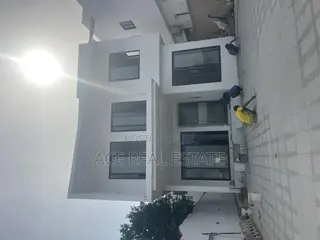 4 Bedroom House for Sale