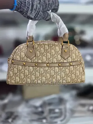 Below 120ghc Ladys Bags