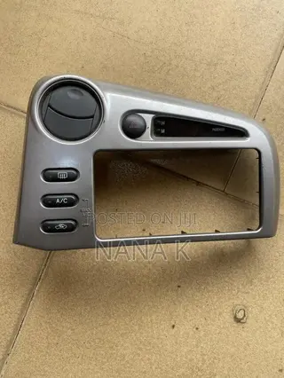 Pontiac Vibe Vent