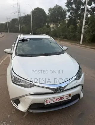 Toyota Levin Hybrid Elite Sunroof 2017 Pearl